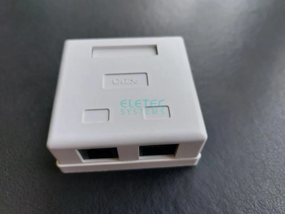 Розетка накладная комбинированная компьютер+телефон RJ-45(8p8c) + RJ-11(6p4c), Eletec